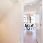 Viva Serralves Vintage House