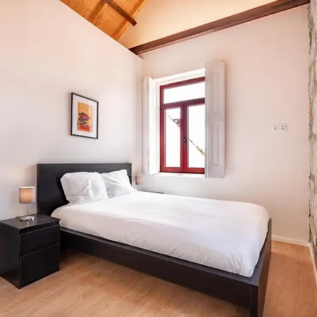 Viva Serralves Vintage House