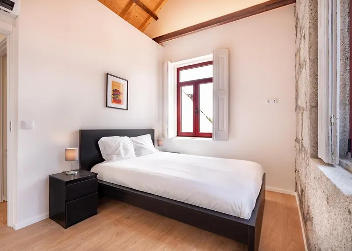 Viva Serralves Vintage House